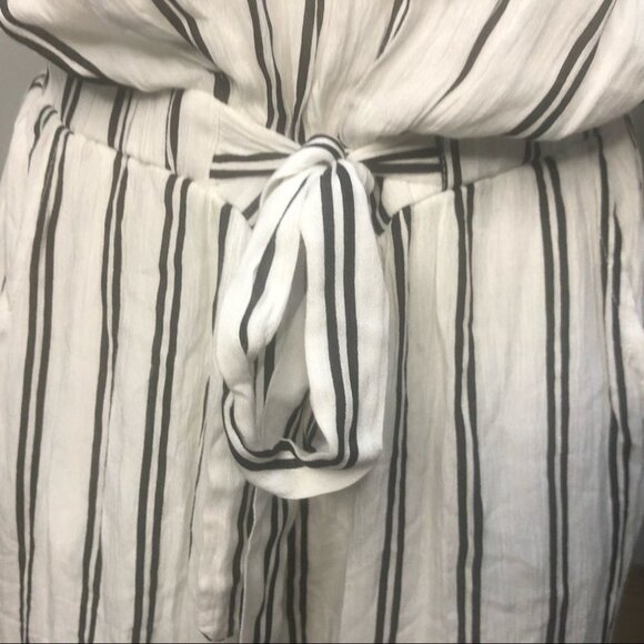 Ardene Vertical Striped Jumpsuit Pockets Size Medium - Picture 4 of 9